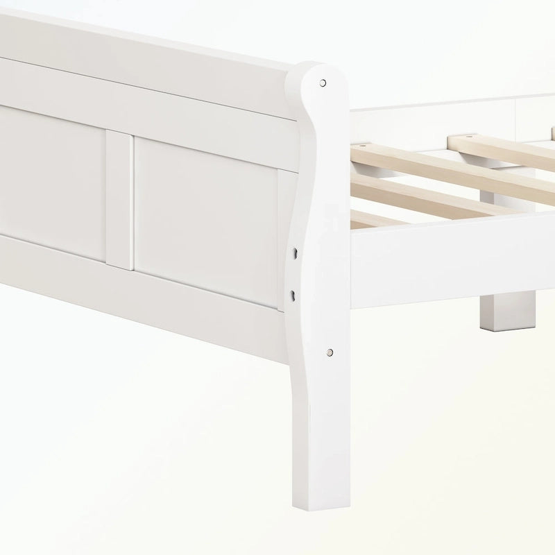 Lit plateforme en bois avec tête de lit, pied de lit et sommier à lattes.