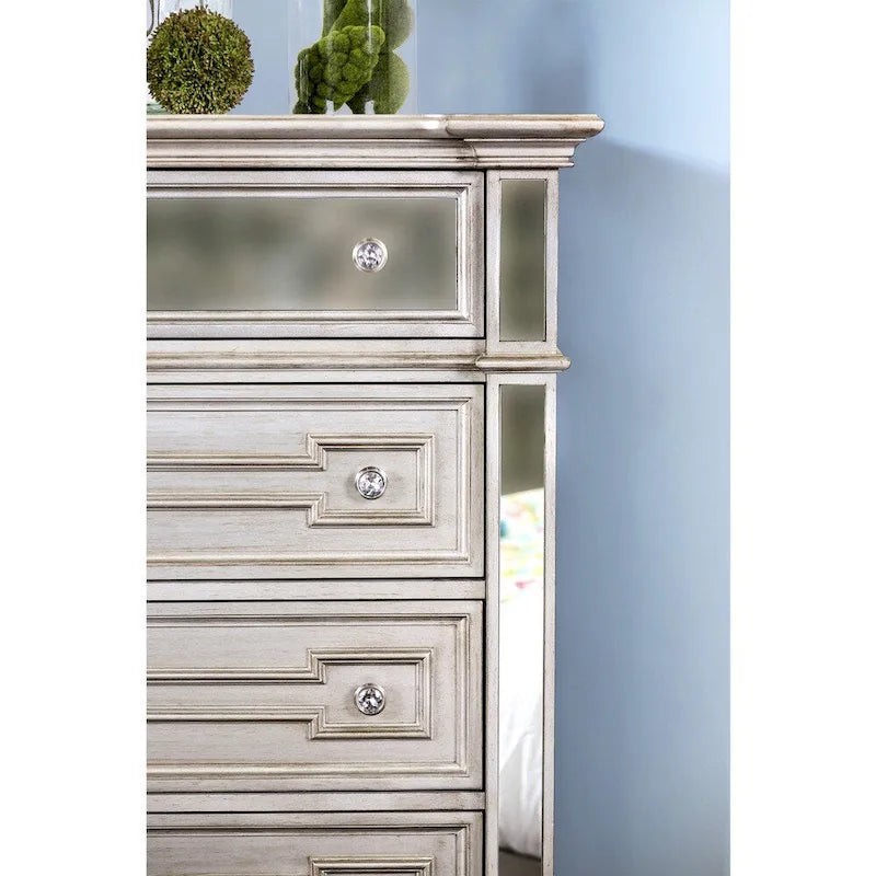 Commode à 5 tiroirs en bois massif couleur champagne Eaen Glam de Furniture of America