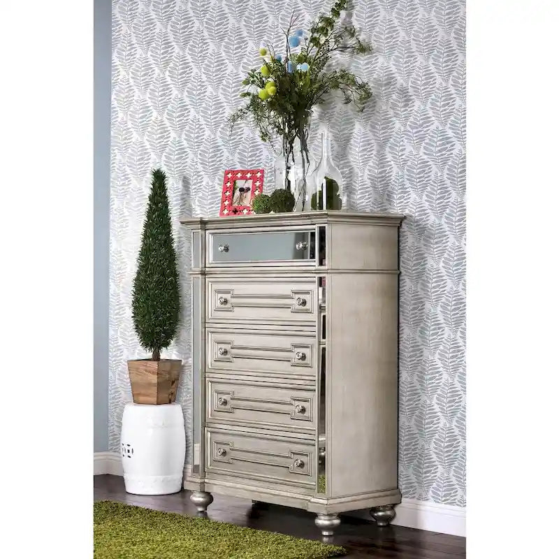 Commode à 5 tiroirs en bois massif couleur champagne Eaen Glam de Furniture of America