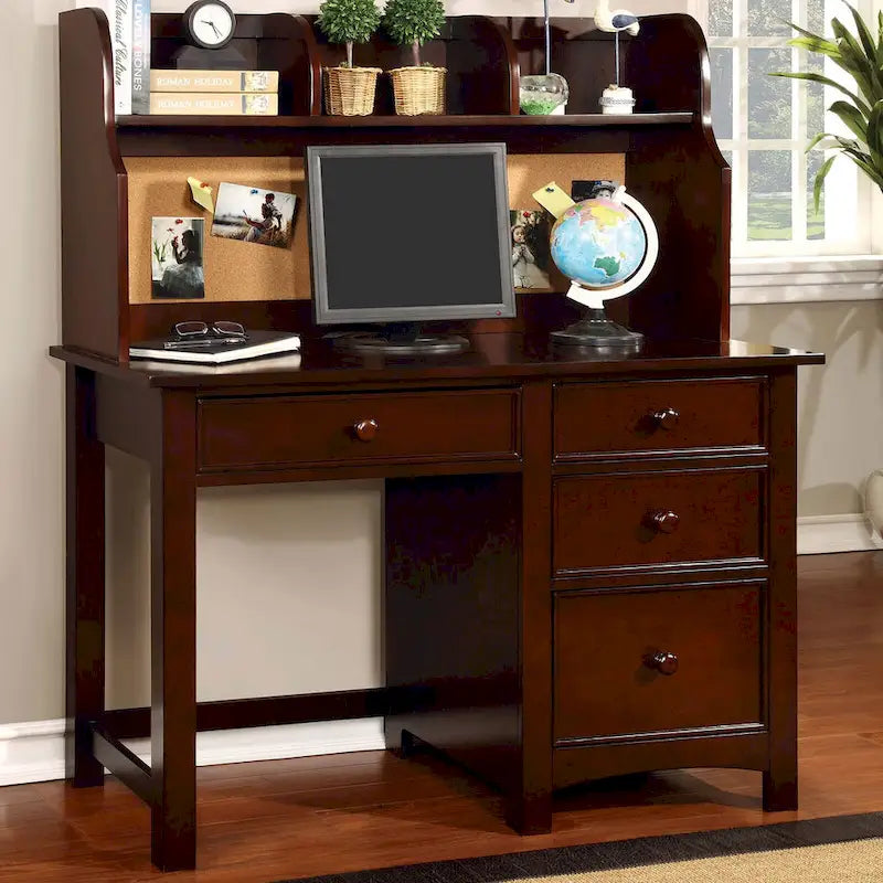 Bureau en bois à quatre tiroirs