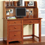 Bureau en bois à quatre tiroirs