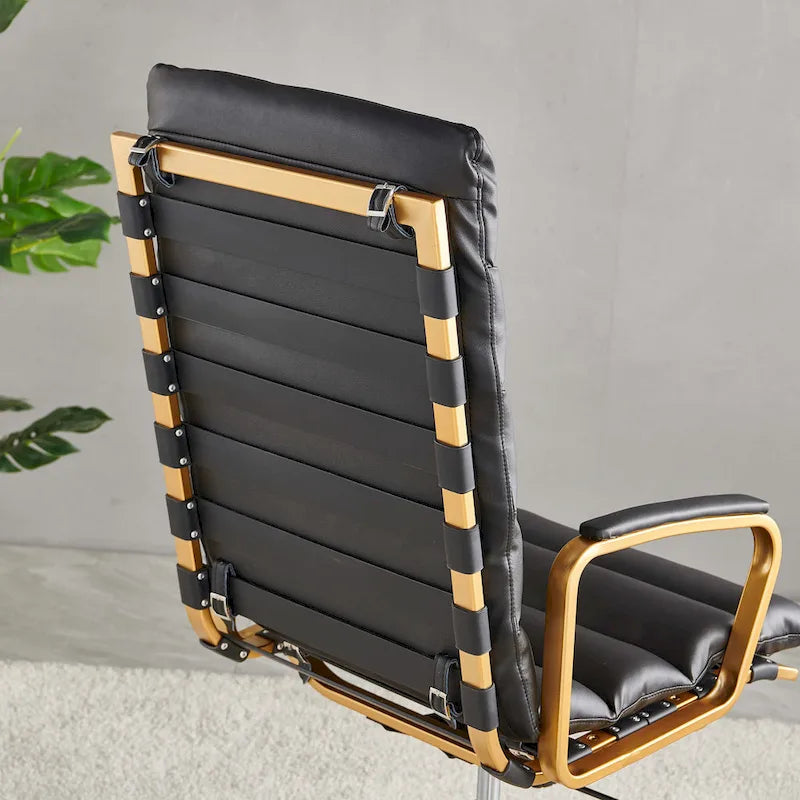 Chaise de bureau LUXMOD en similicuir, structure dorée, réglable et pivotante