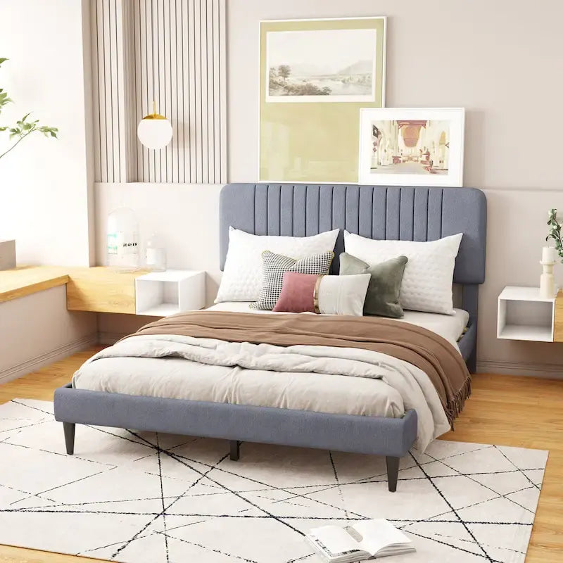 Lit plateforme rembourré Queen Size