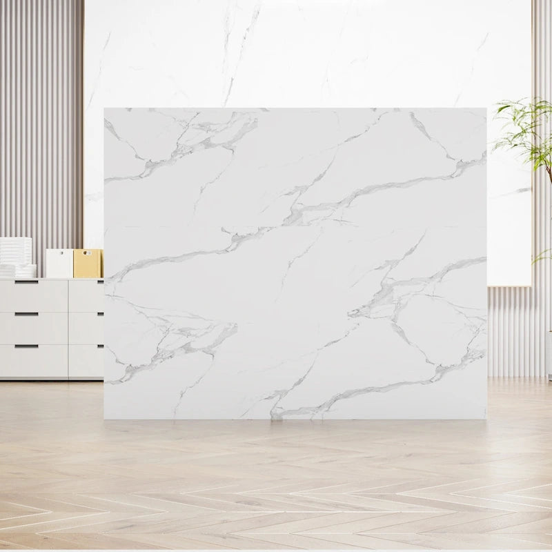 Bureau d'accueil fonctionnel en forme de L, comptoir de réception