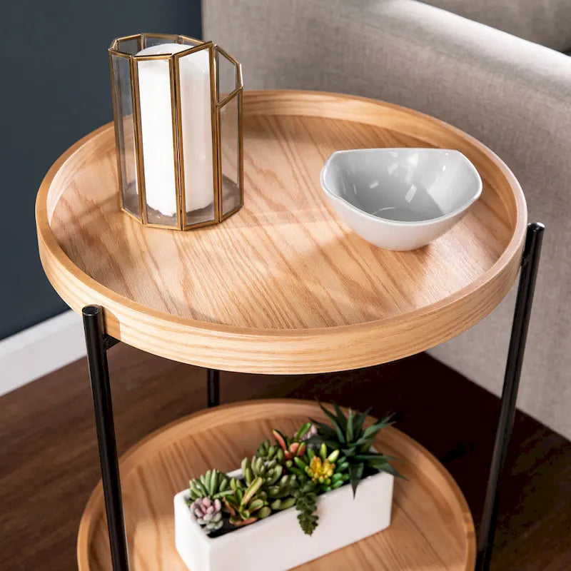 Table d'appoint ronde Vaquero de style moderne avec étagère en bois de SEI Furniture