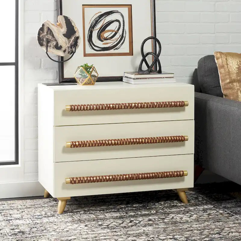 Commode de chambre à coucher SAFAVIEH Audra à 3 tiroirs.