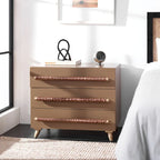 Commode de chambre à coucher SAFAVIEH Audra à 3 tiroirs.