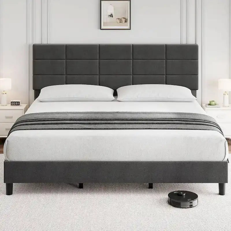 Cadre de lit recouvert de lin avec sommier à lattes en bois