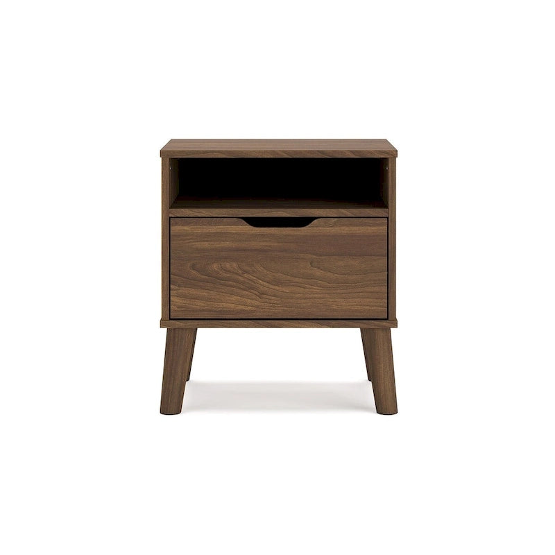 Tête de lit à panneaux bruns Fordmont, signée Signature Design by Ashley, avec commode et table de chevet