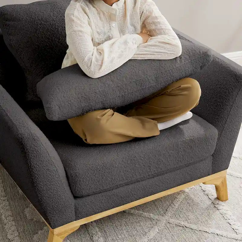 Fauteuil d'appoint moderne à accoudoirs évasés VANOMi 41.7