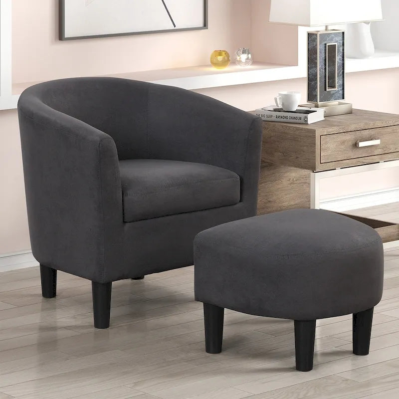 Fauteuil d'appoint classique en forme de tonneau, revêtu d'un tissu polyester doux, avec repose-pieds inclus.