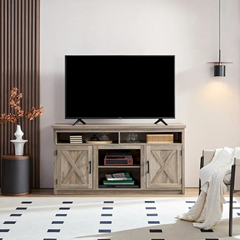 Meuble TV style grange avec portes de grange, console multimédia moderne pour téléviseurs jusqu'à 65 pouces, avec espaces de rangement ouverts et fermés.