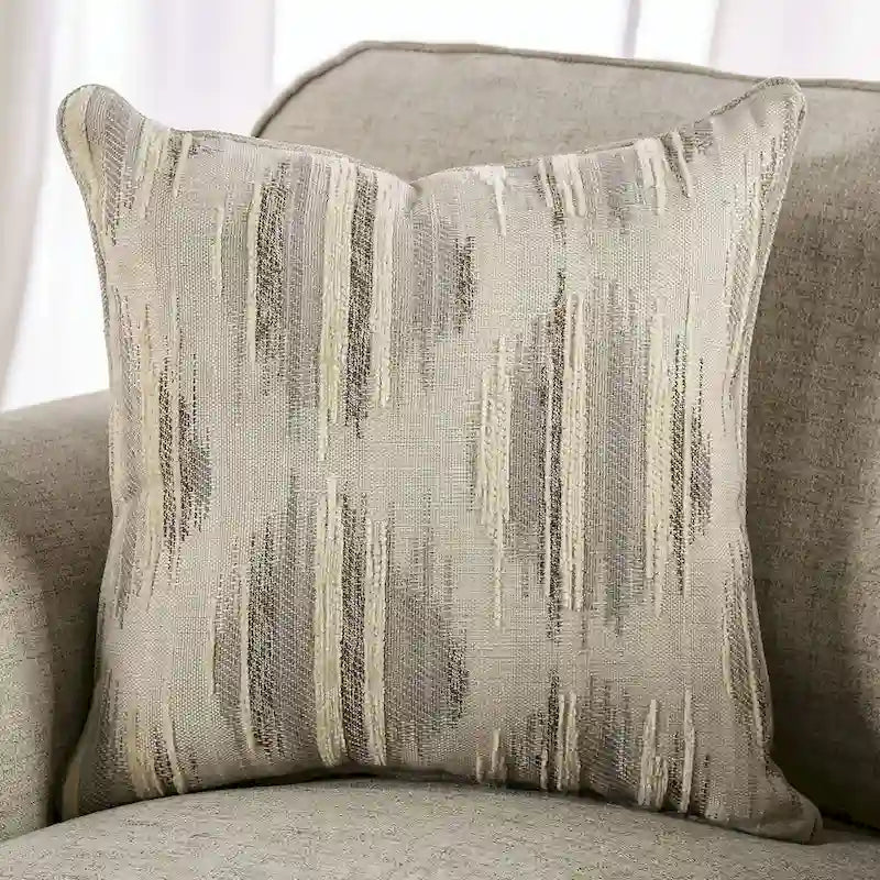 Ensemble de canapés 2 pièces Chetbert, style transitionnel, recouvert de tissu crème, par Furniture of America